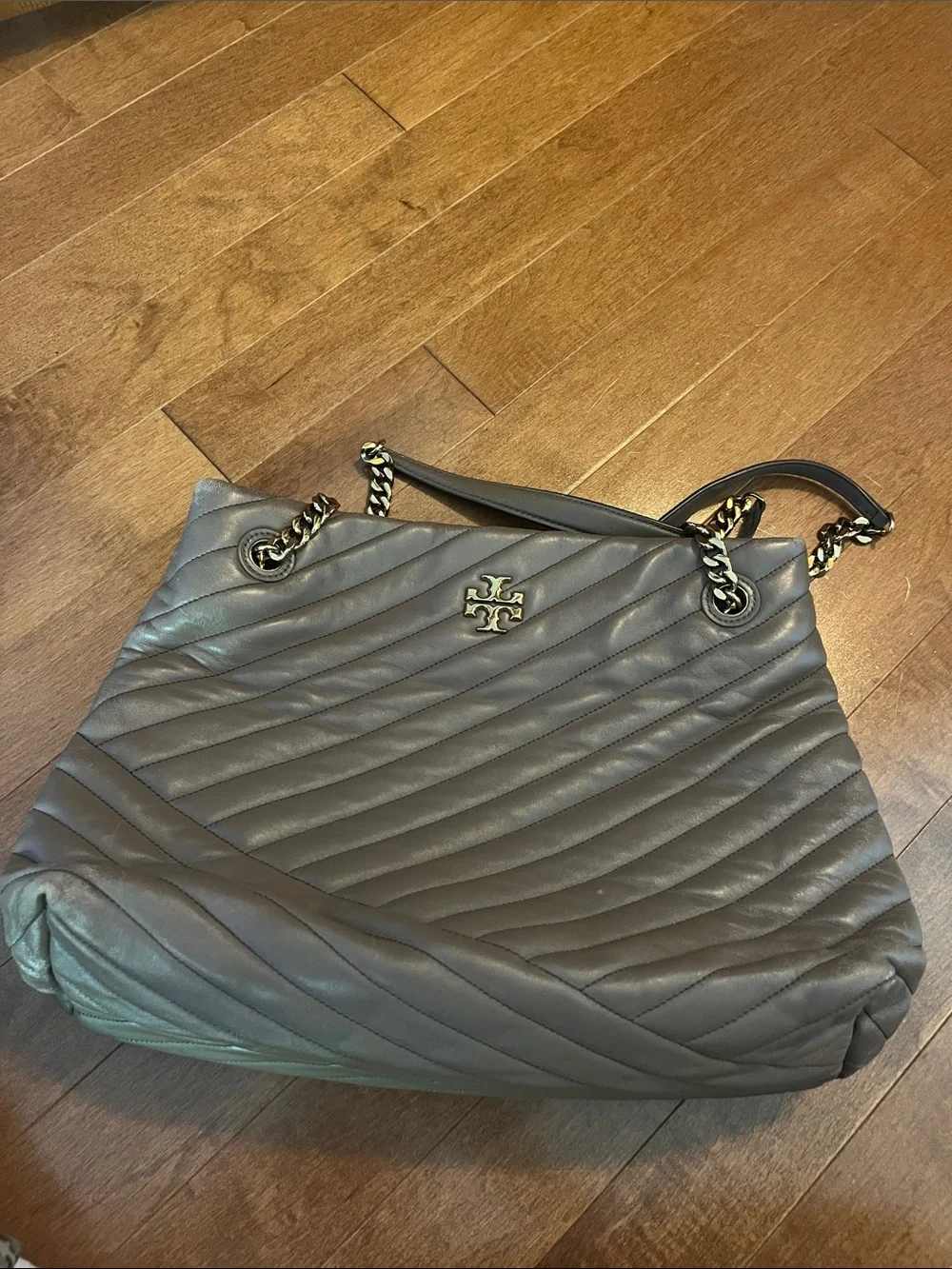 Tory Burch Quilted Leather Shoulder Tote - Gray